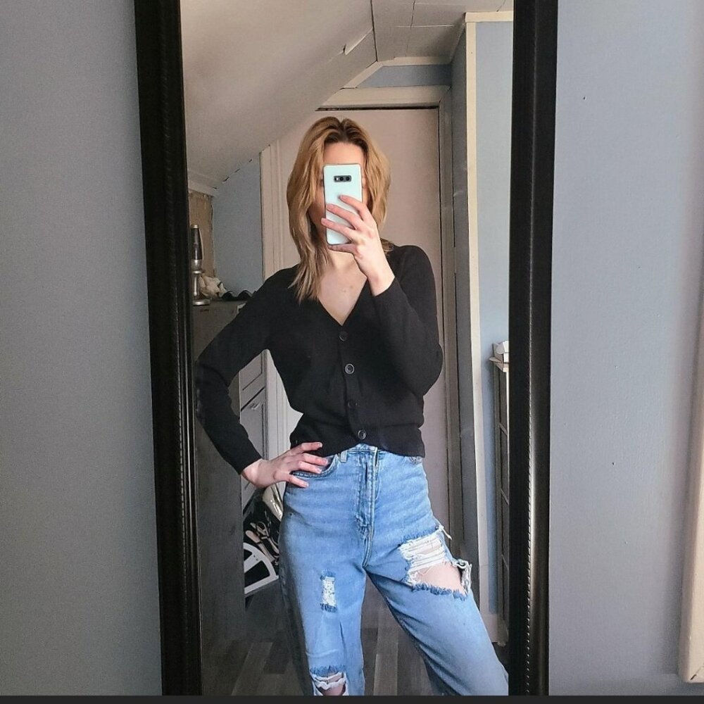 Black cropped cardigan